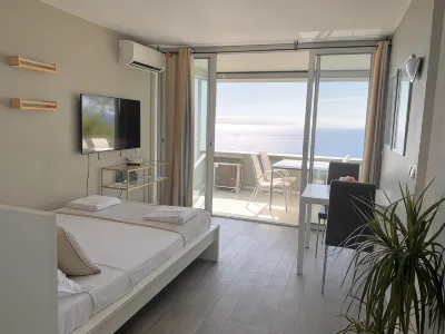 SARA RIVIERA Costa Plana Hotels in Eze