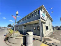 Coastal Inn and Suites Hotels in Long Beach
