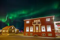 Bakki Apartments & Hostel