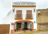 Hostal Ciudad Trigueros - Bãi đậu xe