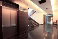Hotel Sheela Shree Plaza فنادق في Jhansi