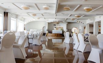 Bach Hotel