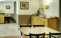 Thompson's Best Value Inn & Suites Hotels in Thompson