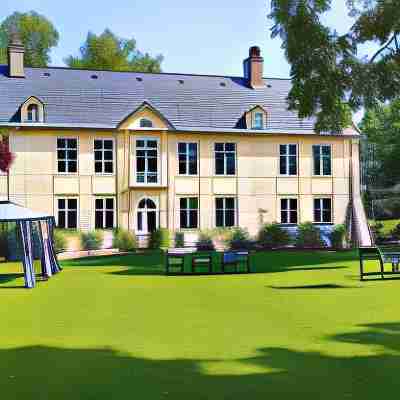 Château de Bellefontaine Hotel Exterior