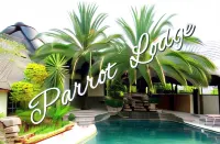 Parrot Lodge - Pools