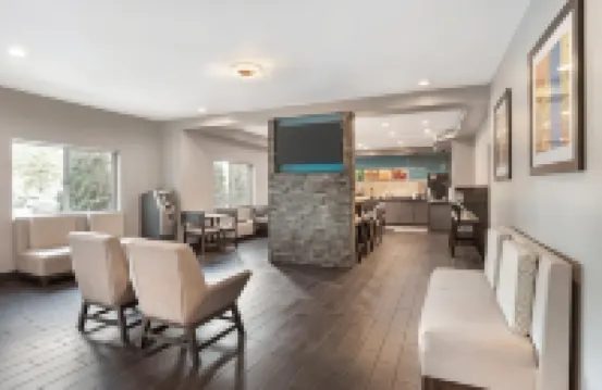 Quality Inn & Suites Birmingham - Highway 280 Hotels in Birmingham