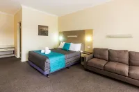 Caravilla Motor Inn Hotels in Taree