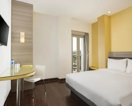 朋庫盧艾瑪利斯酒店 明古魯酒店