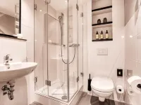 Cloud No7 Lofts Hotels near فَنجِن