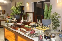 H Luxury Hotel - Bữa sáng