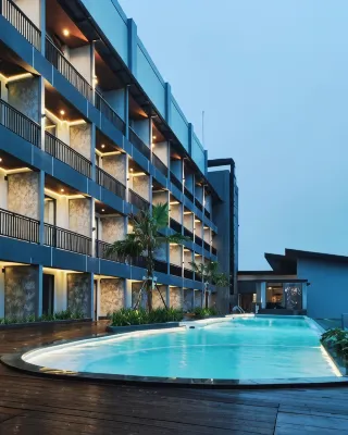 Grand Miami Hotel Hotel dekat Toko Parfum ,pak Munir