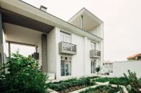 Veronika Home Tbilisi Отели рядом с достопримечательностью «Тбилисское море»