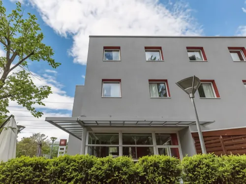 Ibis Geneve Aeroport Hotels in Meyrin