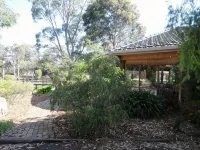 Magdala Motor Lodge & Lakeside Restaurant Hotels in Stawell