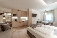 Family Aparthotel Winklwiese Hotels in Valdaora