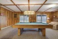 3-story Cabin in the Woods! Lake Harmony, 5BR, Firepit, Game Room, Wi-Fi, Deck