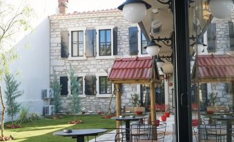 Urla Taş Konak Otel