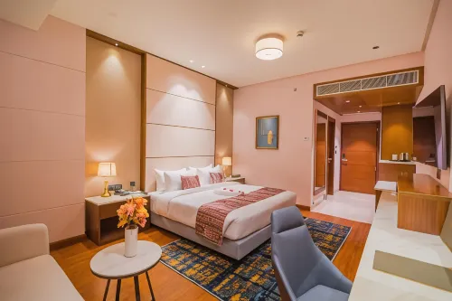 The Maple Hotel - بار
