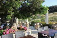 Hotel & Restaurant les Bergeries d'Alata Hotels in Afa