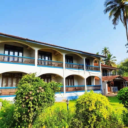 Carina Beach Resort