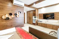 Shivers Oasis Luxury Rooms