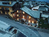 L'Abri des Amis Hotels in Entrèves