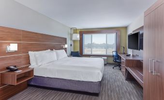 Holiday Inn Express & Suites Elk Grove West I-5