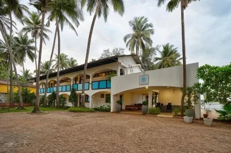 Blu Missel by the River Отели в г. Рибандар