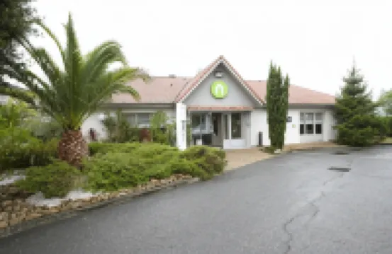 比亞里茨機場鐘樓飯店 E.Leclerc Biarritz附近的飯店