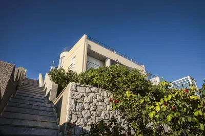 Viva B&B Hotels in Saronikos