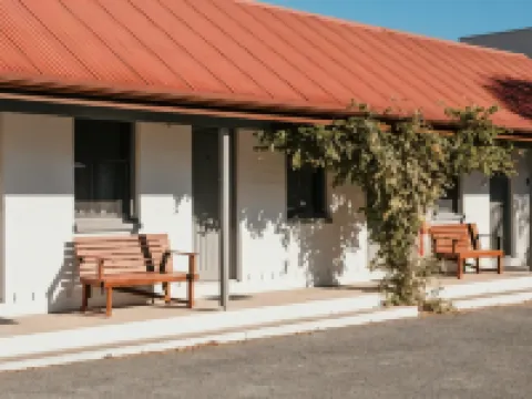 Caledonian Inn - the Stump Hotels in Port Fairy