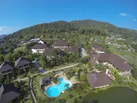 Maekok River Village Resort 매 아이 호텔