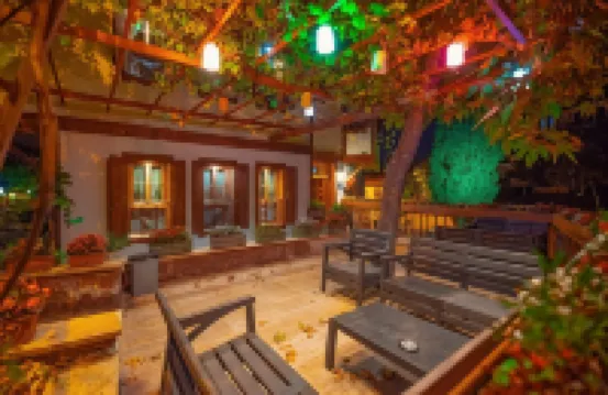 Cesmeli Konak Garden Hotels near İzzet Paşa Cami