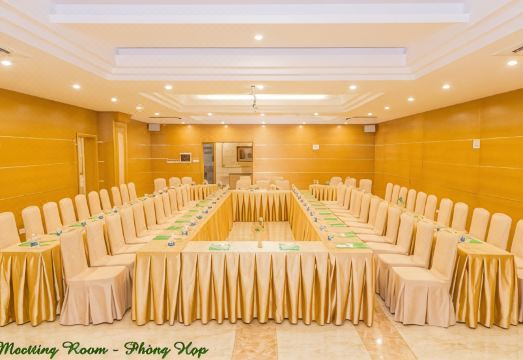 팜 호텔 탄 호아의 풀서비스 스파 시설