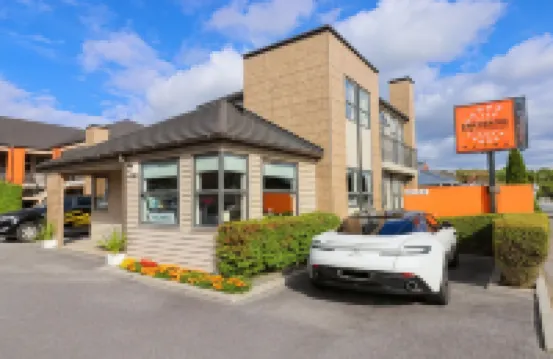 Coleraine Suites & Apartments Hotel a 