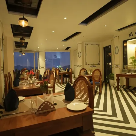 Oakhill Resorts