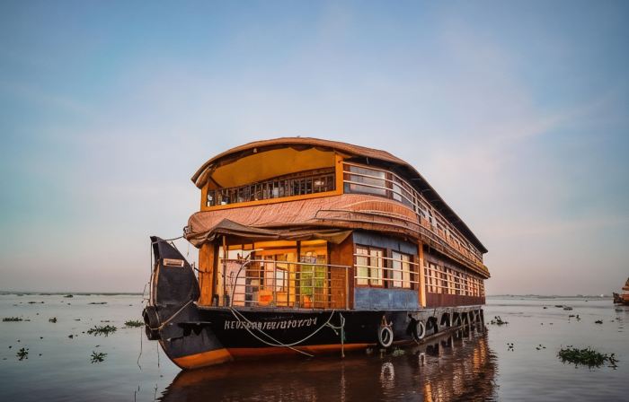 Venice Premium Houseboats Alleppey