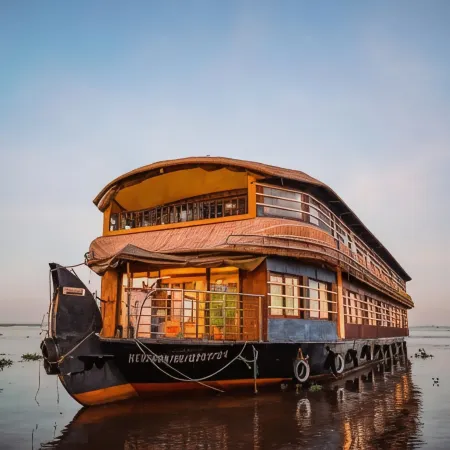 Venice Premium Houseboats Alleppey