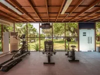 BM Beach Hotel Hotels near RAKgas