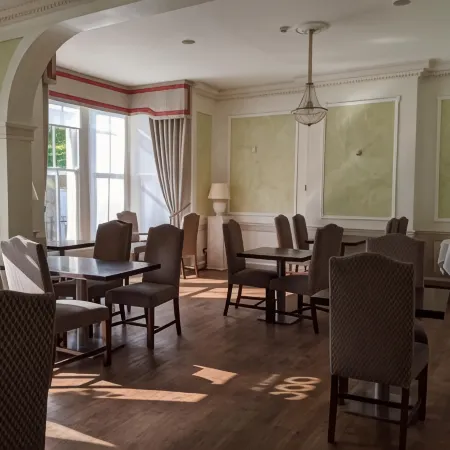 Cotswold Lodge Hotel