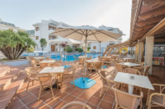 アパートホテル フローラ