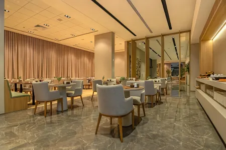 K-Platz Hotel Отели рядом с достопримечательностью «Pesqueiro Camargo»