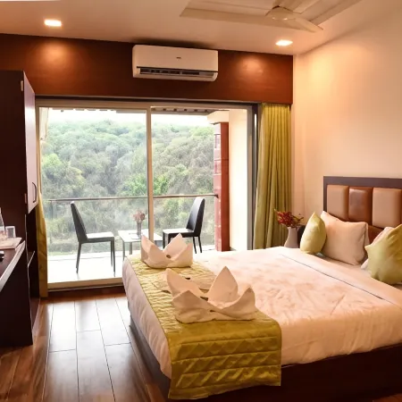 Khushi Riverside Resort & Spa Отели в г. Авакали