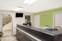 哈里斯堡-赫舍爾西速8飯店