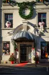 The Originals Boutique Hôtel le Londres Saumur Hotels near Paroisse Charles-de-Foucauld