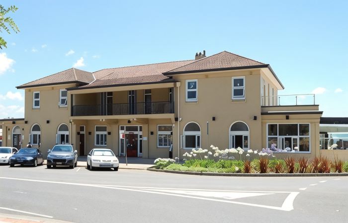 Huskisson Hotel