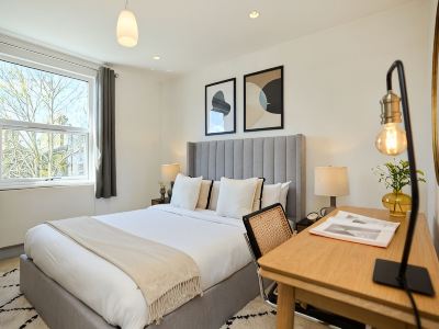 The Leghorn Quarters - Modern 3Bdr with Balcony