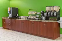 Microtel Inn & Suites by Wyndham Rogers Hotel a Garfield