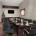 더블트리 바이 힐튼 로렌스