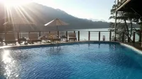 Dos Bahias Lake Resort - piscina